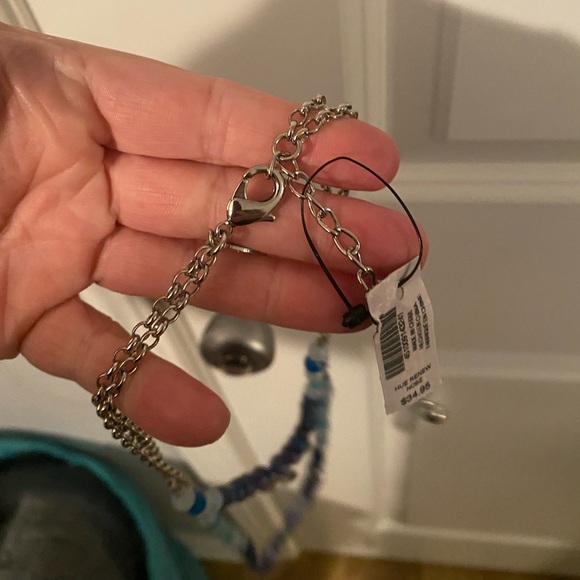 Chico’s women necklace. NWT. Two shades of blue stones. Silver. - Picture 5 of 5